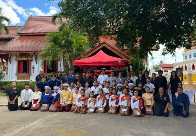 ร่วมชมเปิดเวทีการแสดงศิลปะพื้นบ้านวงดนตรีสะล้อ ซอ ซึง ของเด็กและเยาวชนตำบลเวียง